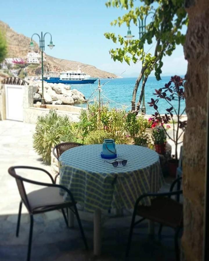 Spiros Apartments Livadia  Eksteriør bilde